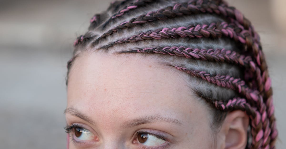 Jak podkręcić cornrows dodatkami: 21 pomysłów, które przyciągają spojrzenia