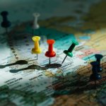 Globalny tour Twojego produktu: plan na międzynarodowe roadshow, które sprzedaje i angażuje
