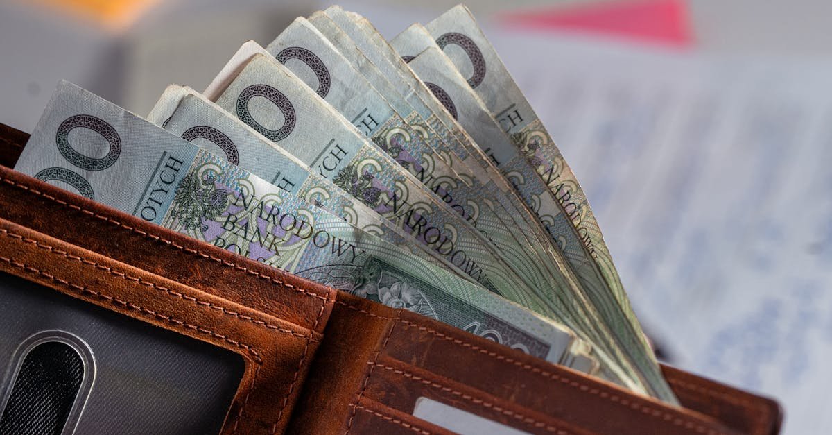 Rozdziel dwa światy pieniędzy: 7 prostych kroków do czystych finansów prywatnych i firmowych